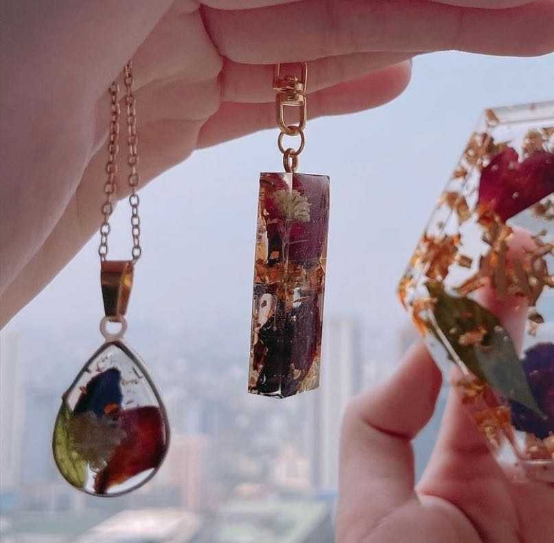 keepsake rectangular keychain (Human Greenbones)